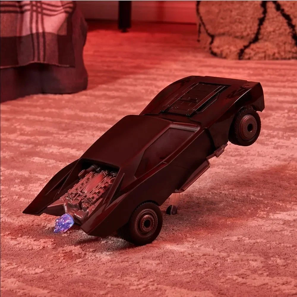 Spin Master Batman Turbo Boost Batmobile‎ DC Wheelie Action Remote Toy